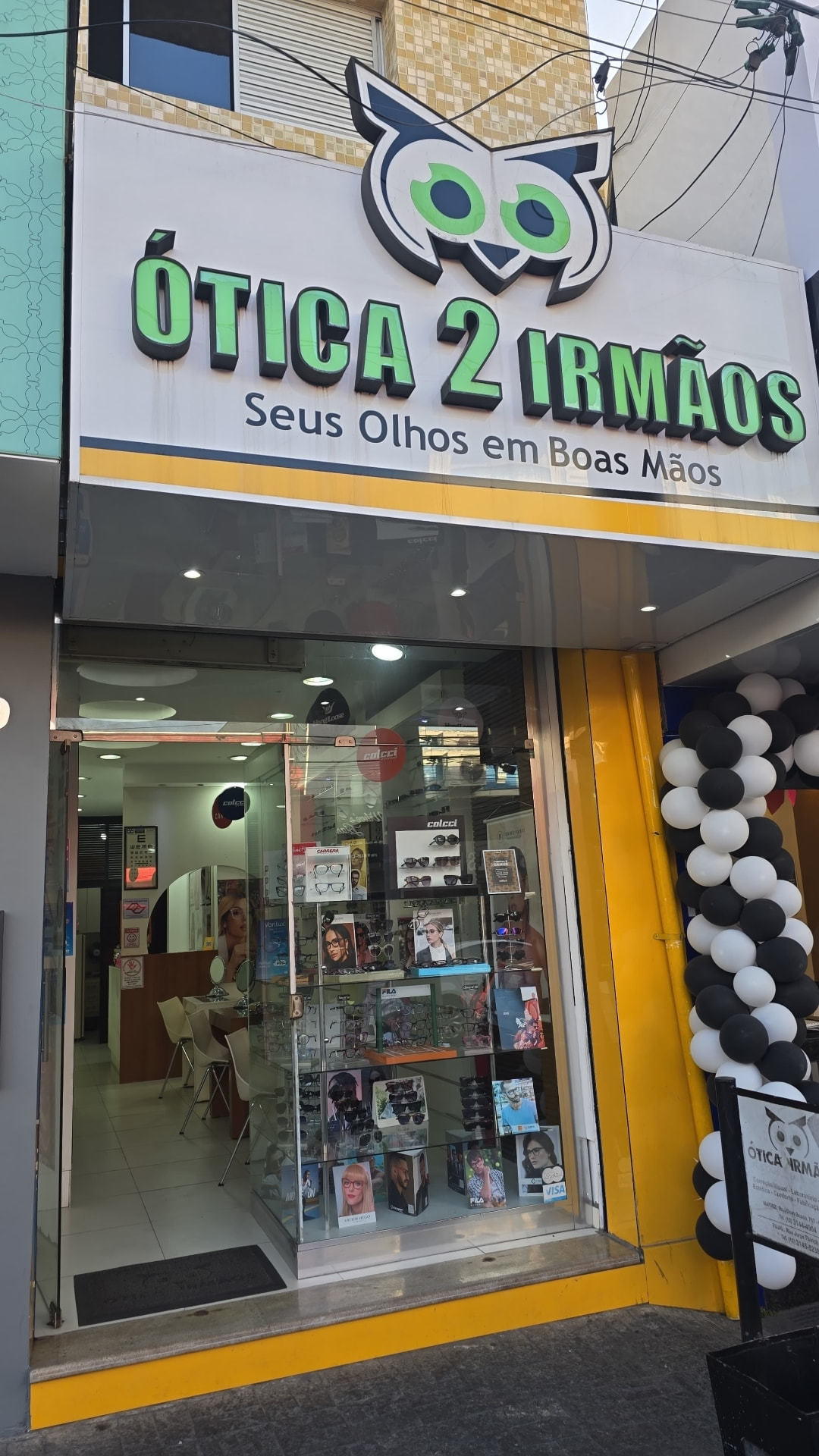 Fachada da unidade Cruzeiro — Centro da Ótica 2 Irmãos
