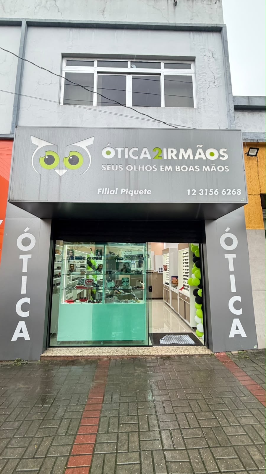 Fachada da unidade Piquete — Centro da Ótica 2 Irmãos